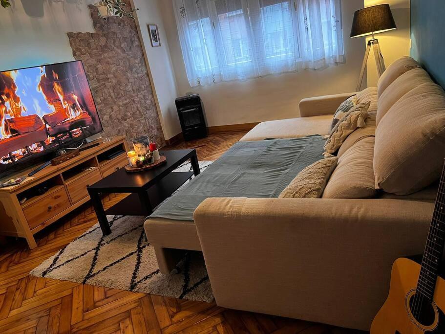 Apartmán Amplio Piso A 400M De La Playa Gijón Exteriér fotografie